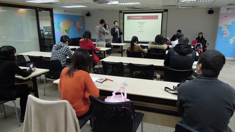 Seminar of “Listed private enterprises: Investigating financial risk and corporate valuation”